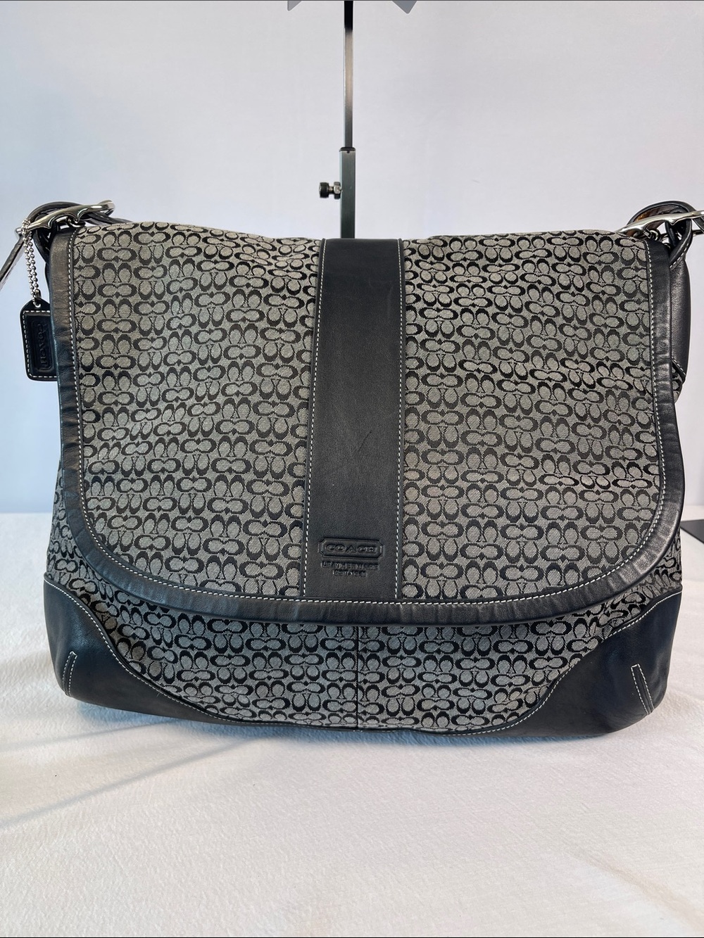 Coach Vintage 2003 Small C Signature Messenger Bag G3K-5706